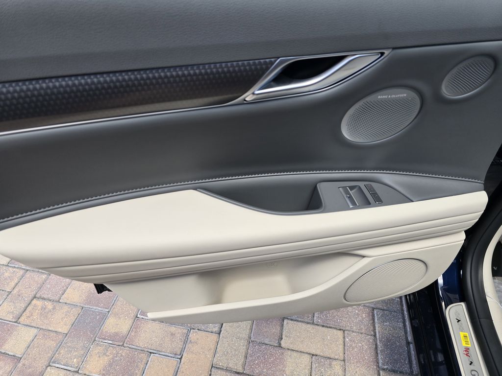2025 GENESIS G80 Sport Prestige - Photo 13