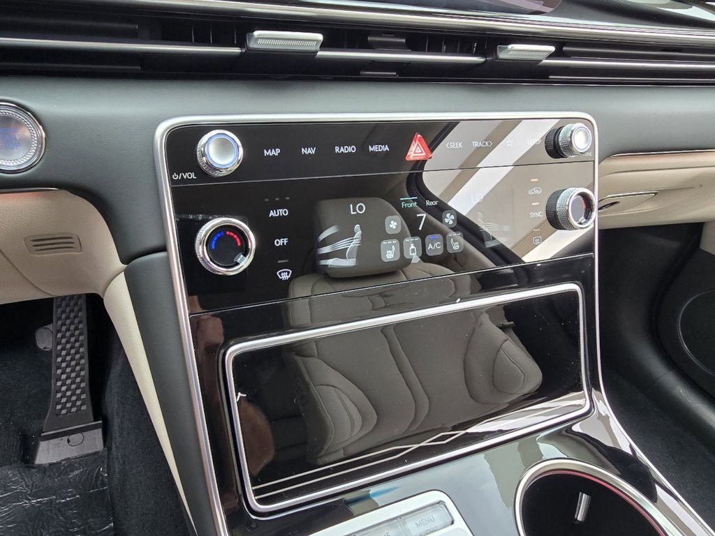 2025 GENESIS GV80 Standard - Photo 20