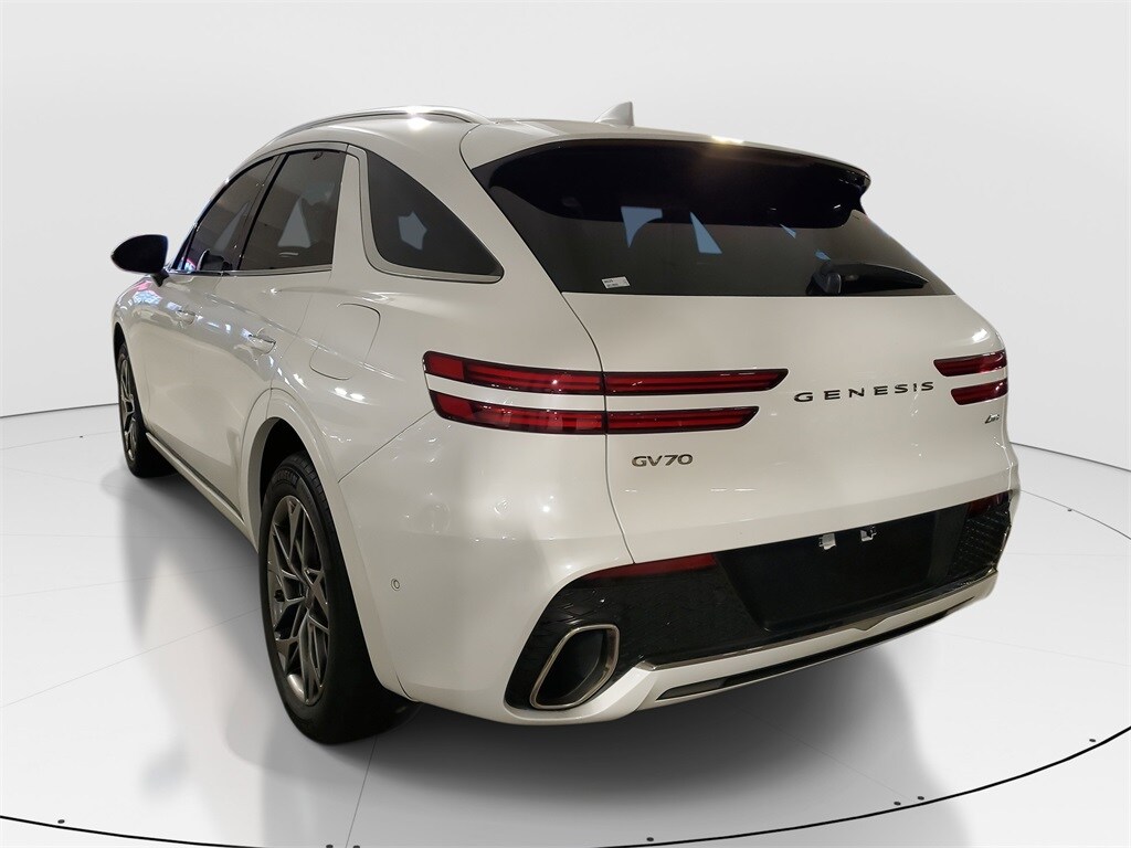 2023 Genesis GV70 2.5T Advanced photo 4