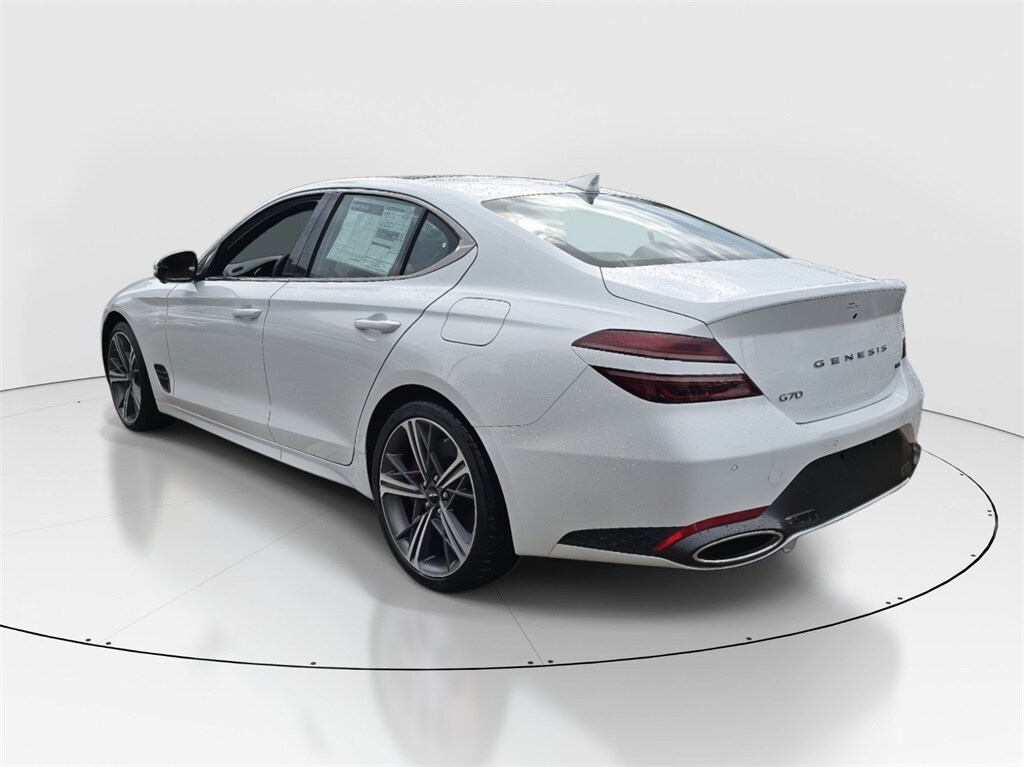 2025 Genesis G70 2.5T Sport Prestige photo 4