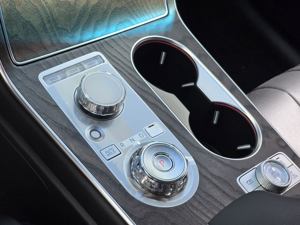2025 GENESIS GV80 Advanced - Photo 17
