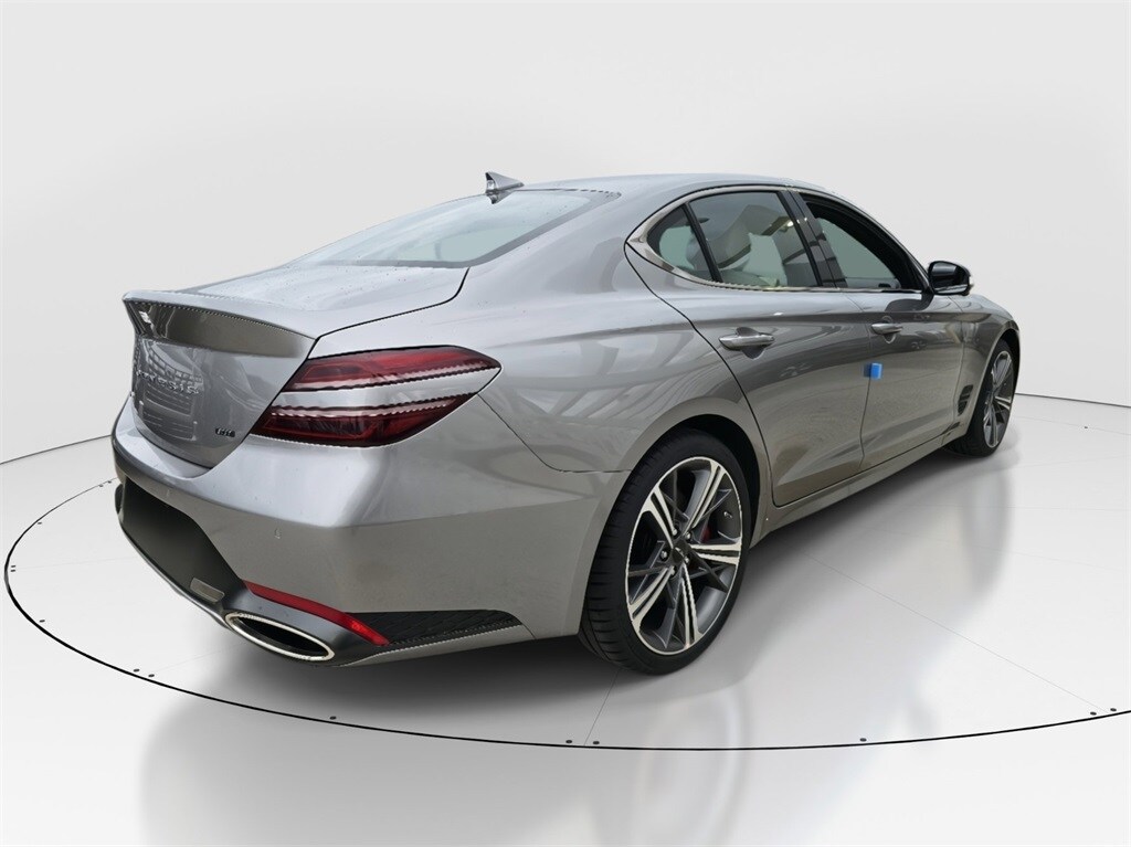 2025 Genesis G70 2.5T Sport Prestige photo 3
