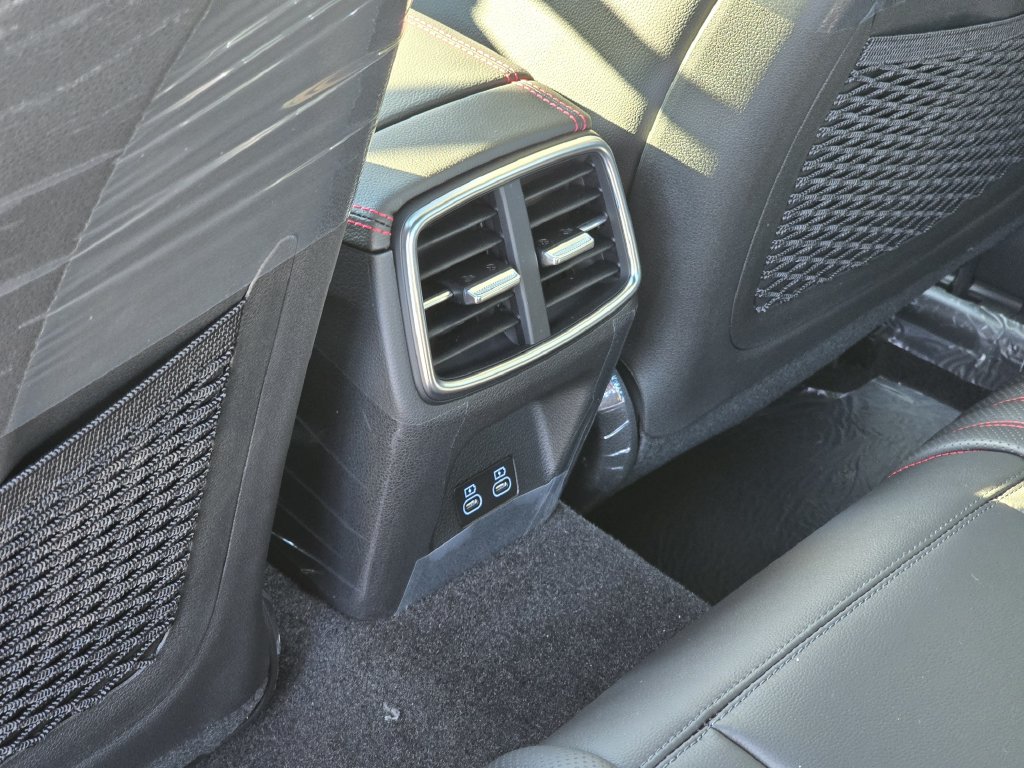 2026 GENESIS G70 Sport Prestige - Photo 16