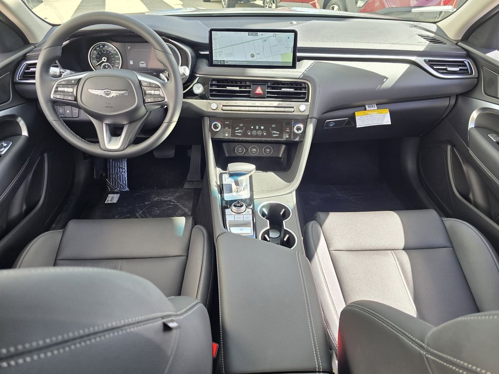 2026 GENESIS G70 Standard - Photo 7