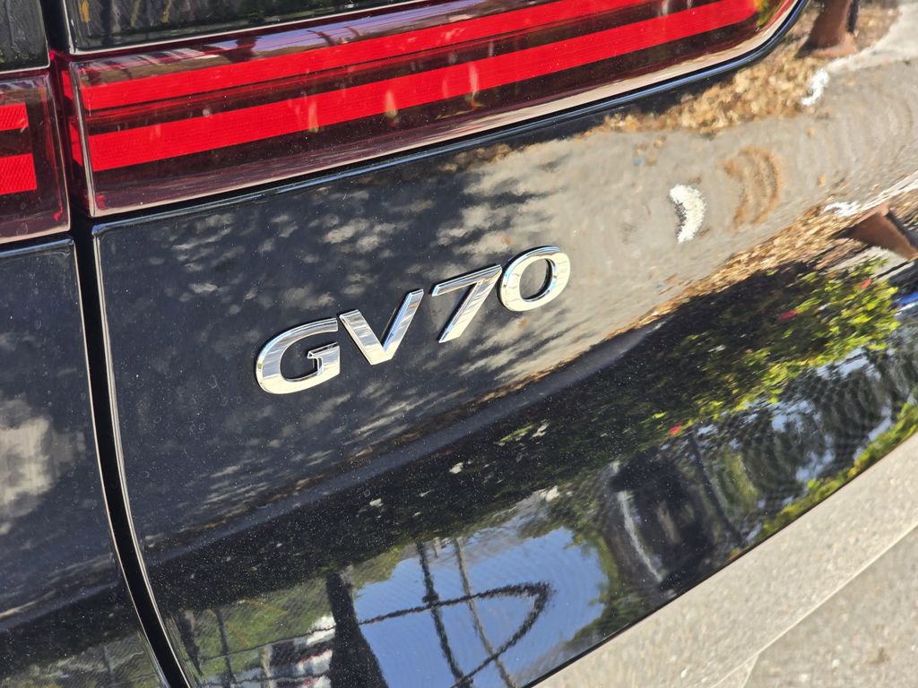 2026 GENESIS GV70 Sport Prestige - Photo 6