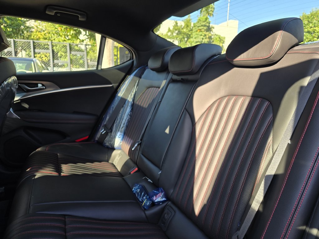 2026 GENESIS G70 Sport Prestige - Photo 14
