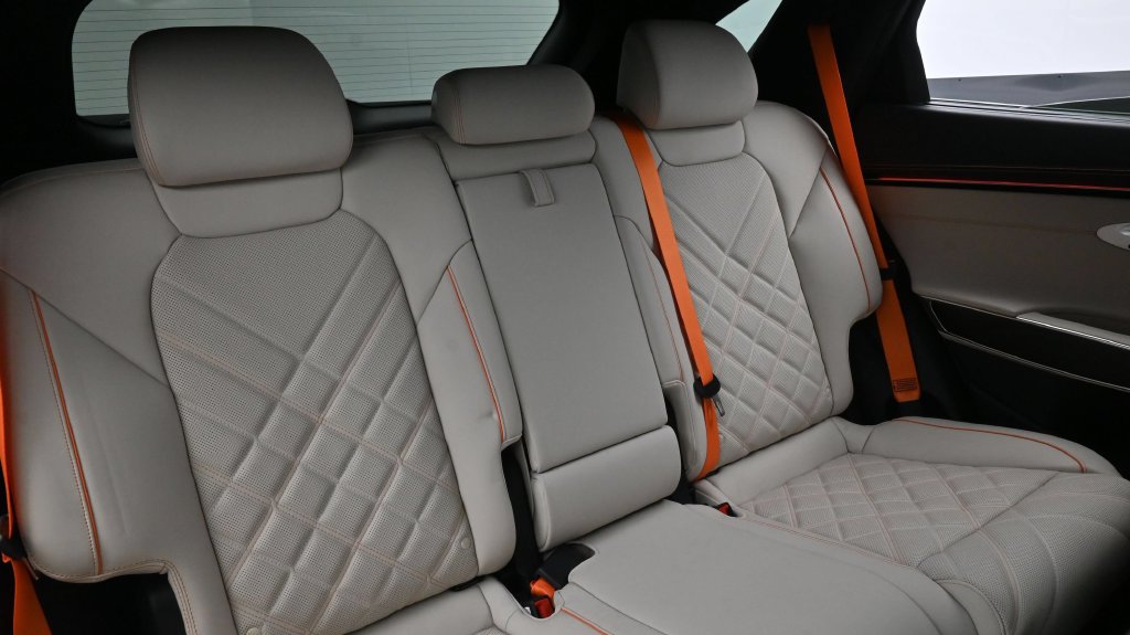 2026 GENESIS GV70 Sport Prestige - Photo 12