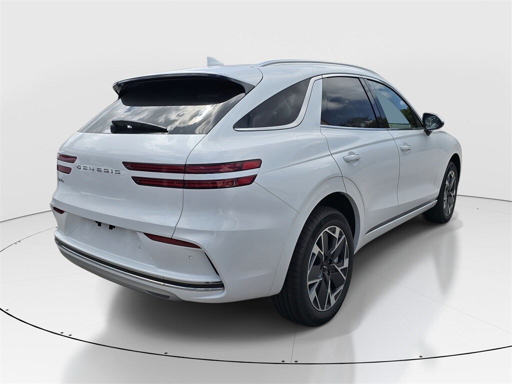 2026 Genesis Electrified GV70 Advanced photo 3