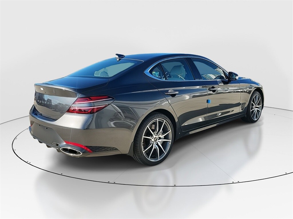 2025 Genesis G70 2.5T photo 3