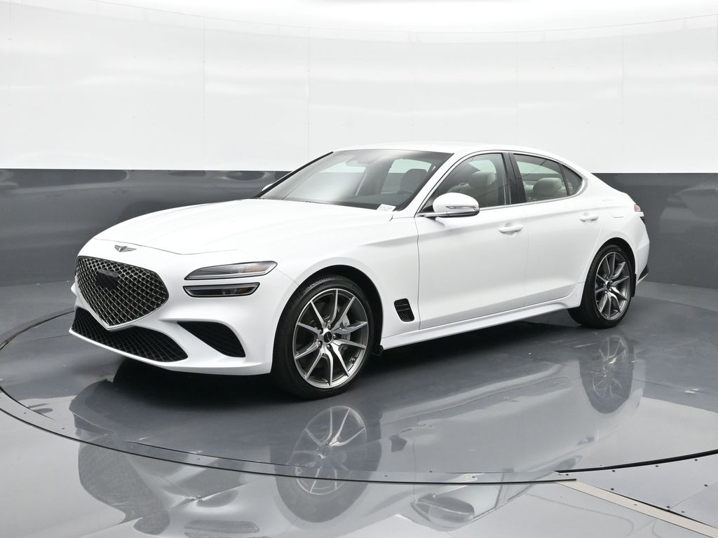 2025 Genesis G70 2.5T Standard's photo