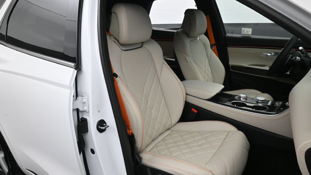 2026 GENESIS GV70 Sport Prestige - Photo 17