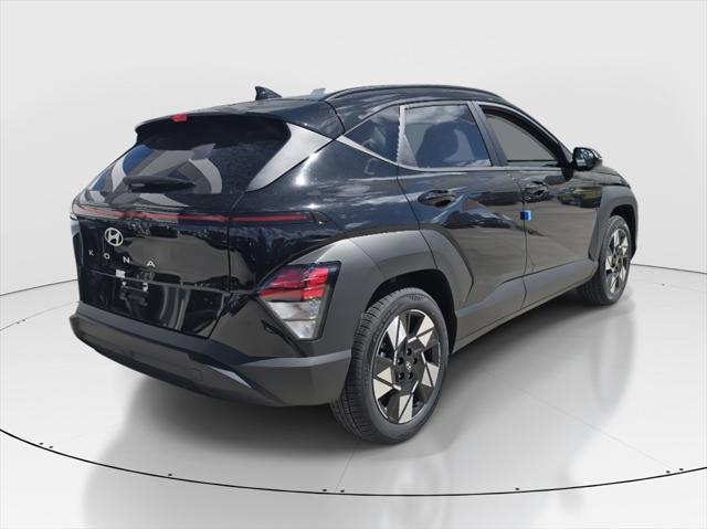 2025 Hyundai Kona SEL photo 3
