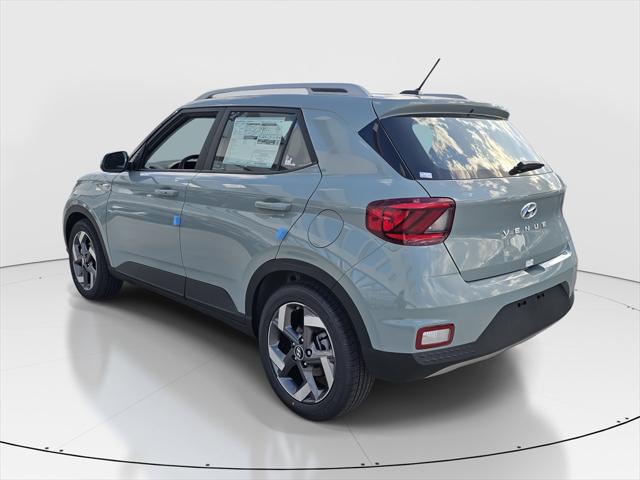 2025 Hyundai Venue SEL photo 4