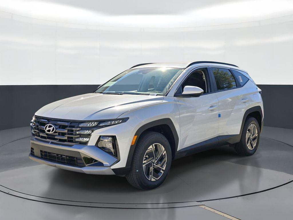 New 2026 Hyundai Tucson Hybrid SE SUV