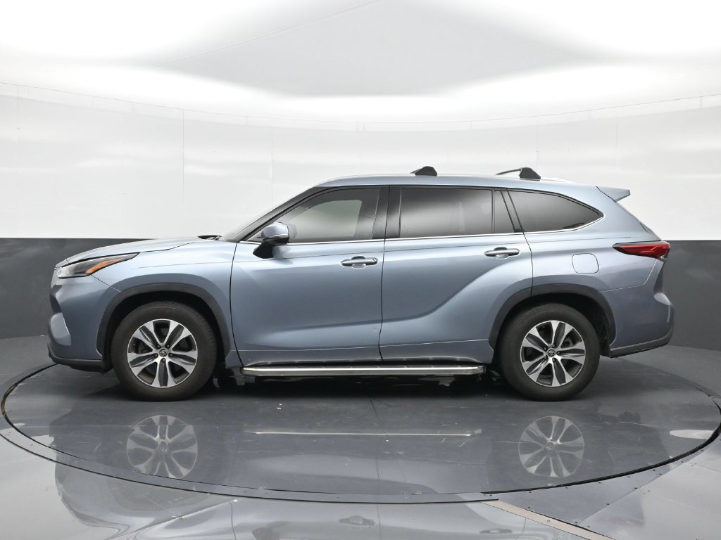 Used 2021 Toyota Highlander XLE SUV