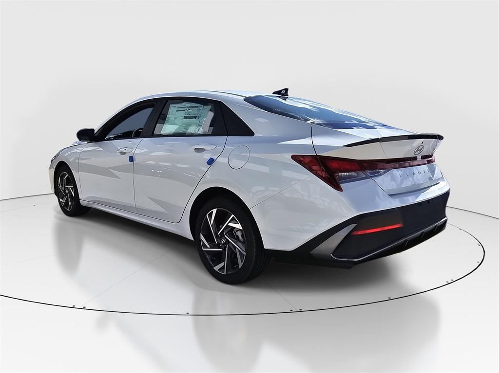 New 2026 Hyundai Elantra Limited Sedan