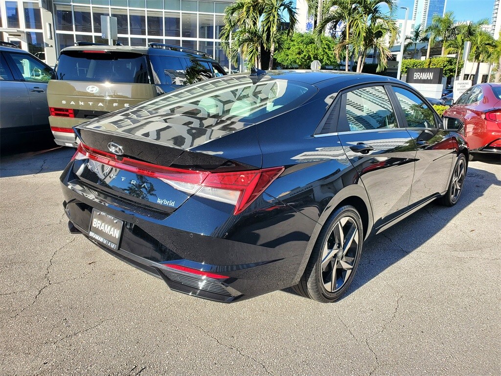 2023 Hyundai Elantra Hybrid Limited photo 2