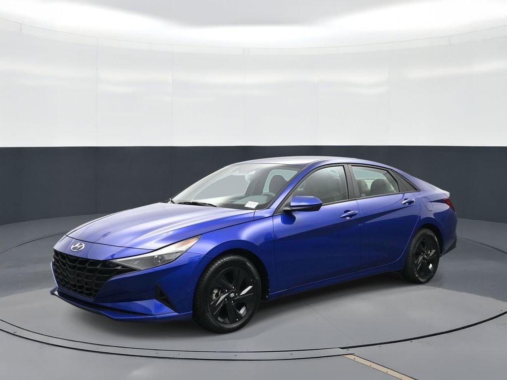 Used 2023 Hyundai Elantra SEL Sedan