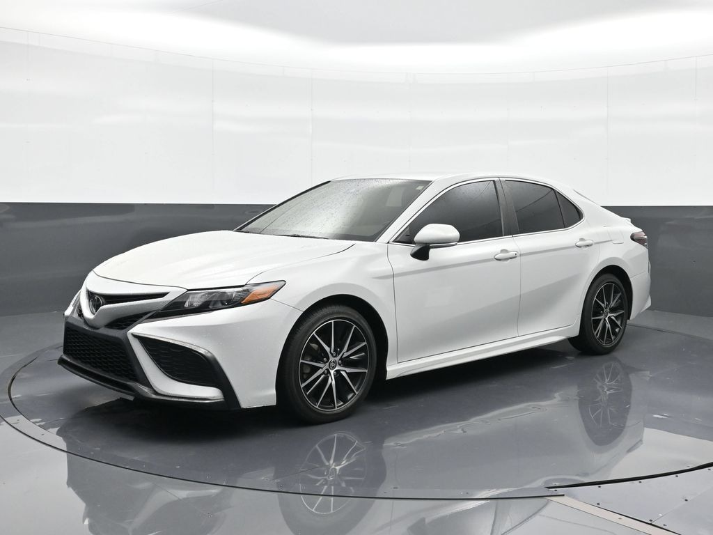 Used 2024 Toyota Camry SE Sedan
