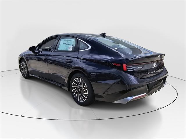 2025 Hyundai Sonata Hybrid Limited photo 4