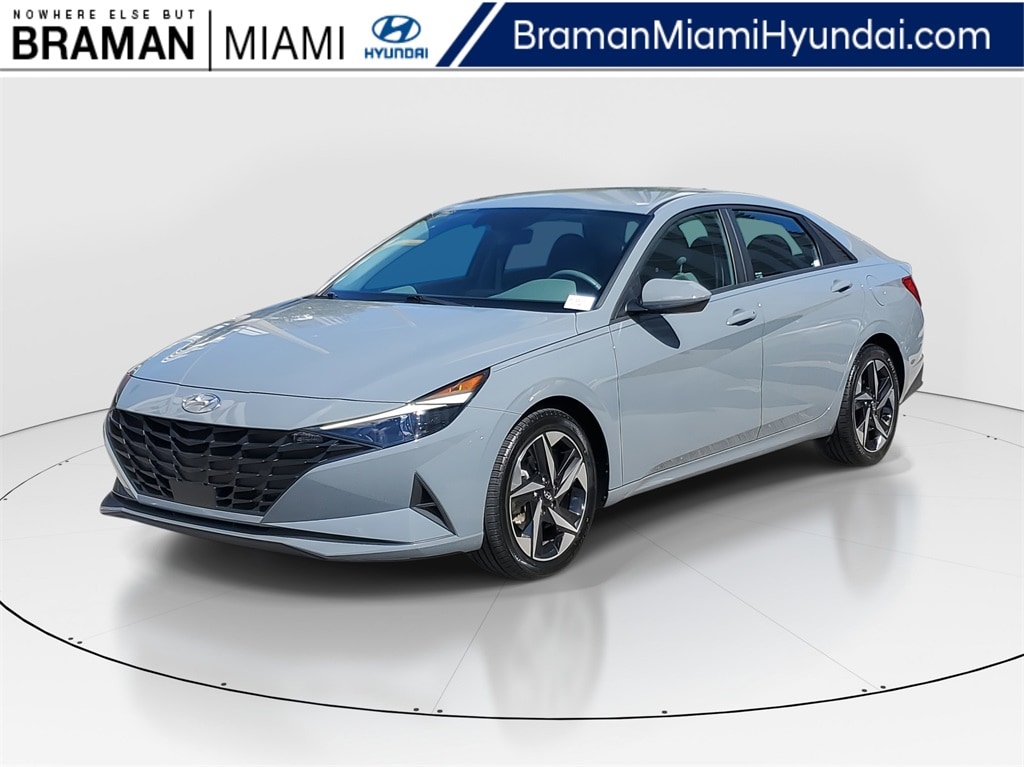 Used 2023 Hyundai Elantra SEL Sedan
