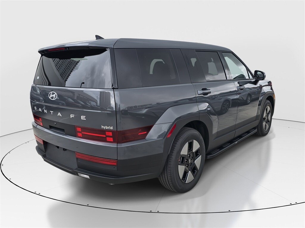 2026 Hyundai Santa Fe SE photo 2
