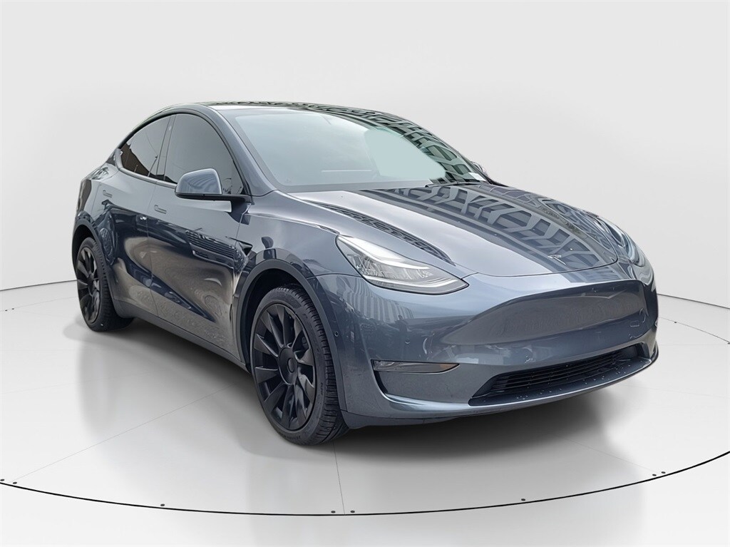 Used 2022 Tesla Model Y For Sale at Bentley Miami VIN 7SAYGDEE8NA006132