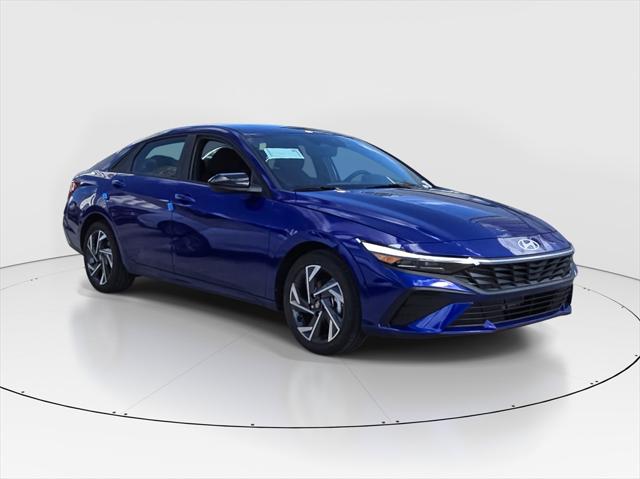 2025 Hyundai Elantra SEL Sport photo 2