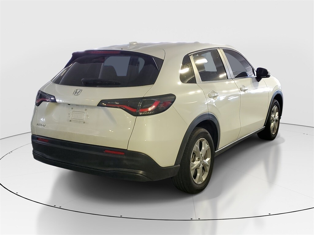 2023 Honda HR-V LX photo 3