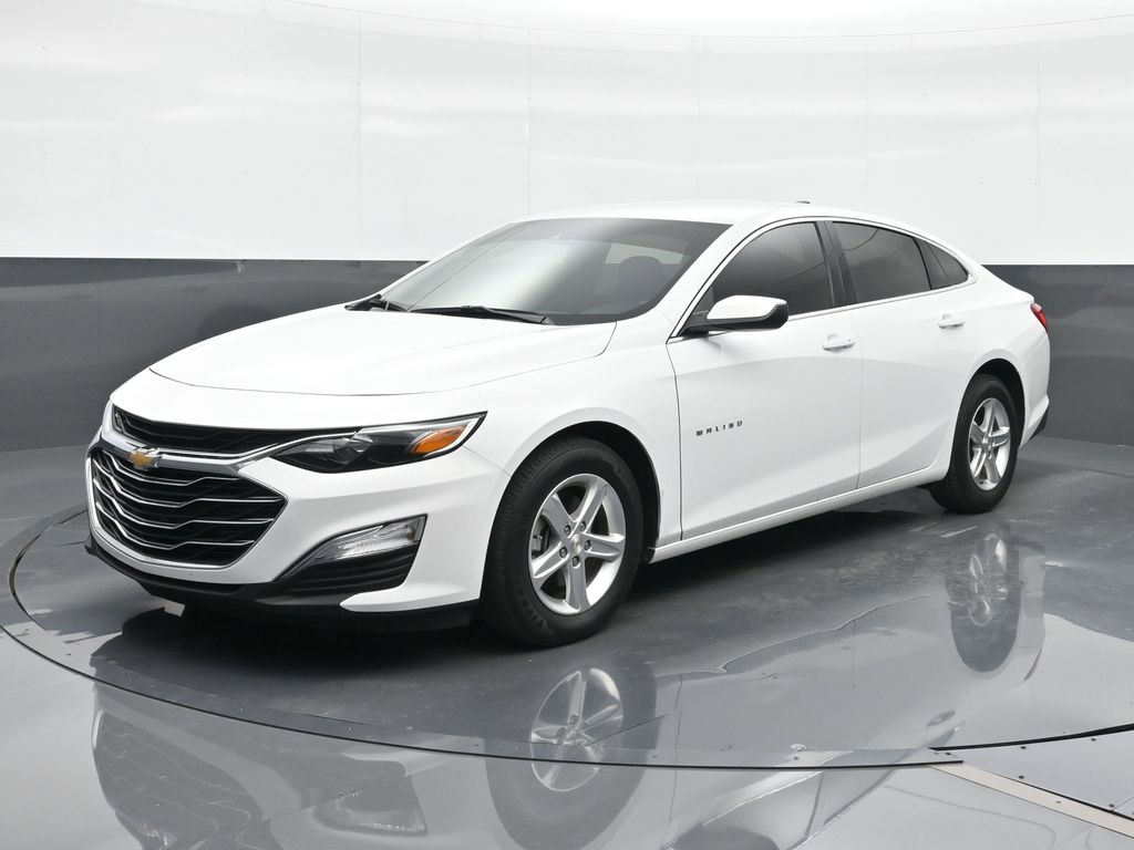 2024 Chevrolet Malibu 1LS's photo