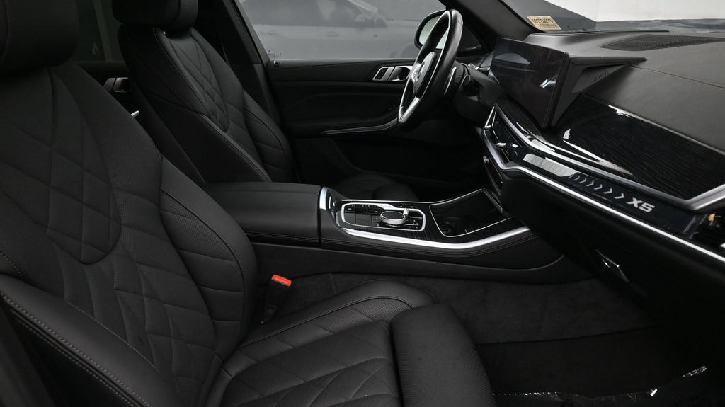 Used 2024 BMW X5 sDrive40i SUV