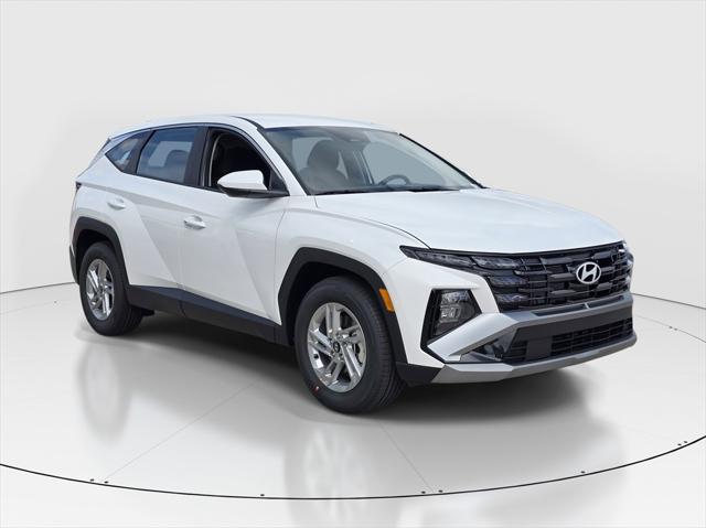 2025 Hyundai Tucson SE photo 2