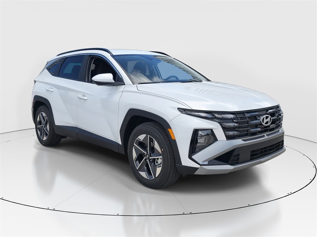 2026 Hyundai Tucson SEL photo 2