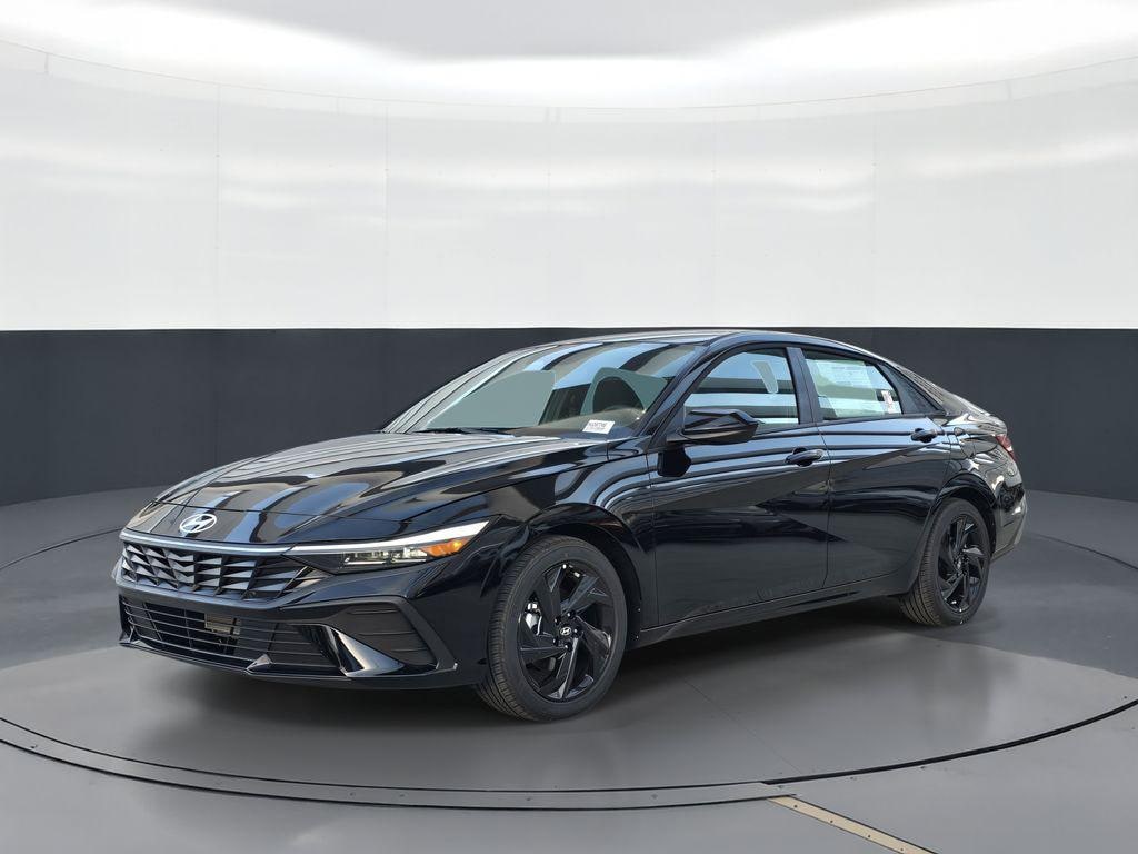 New 2026 Hyundai Elantra SEL Sport Sedan