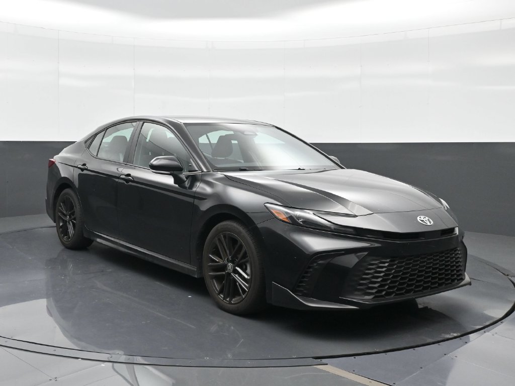 Used 2025 Toyota Camry SE Sedan