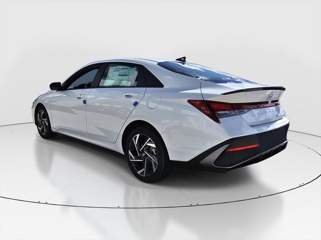 2025 Hyundai Elantra Hybrid SEL Sport photo 4