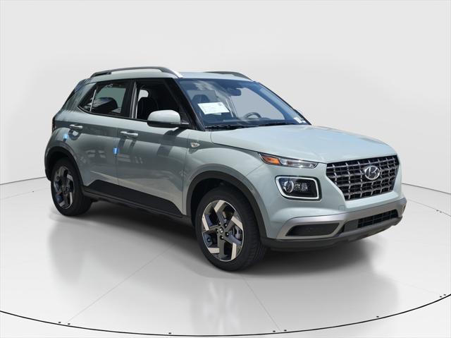 2025 Hyundai Venue Limited photo 2
