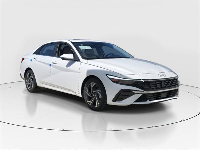 2025 Hyundai Elantra SEL Convenience photo 2
