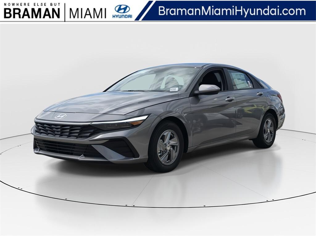 New 2026 Hyundai Elantra SE Sedan
