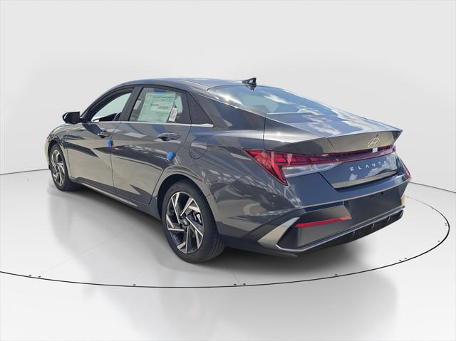 2025 Hyundai Elantra Hybrid SEL Sport photo 4
