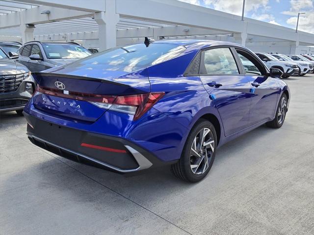 2025 Hyundai Elantra SEL Convenience photo 3