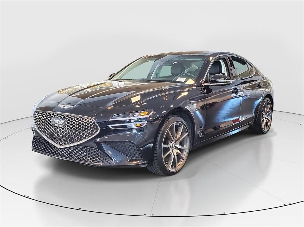 2023 GENESIS G70 Standard's photo