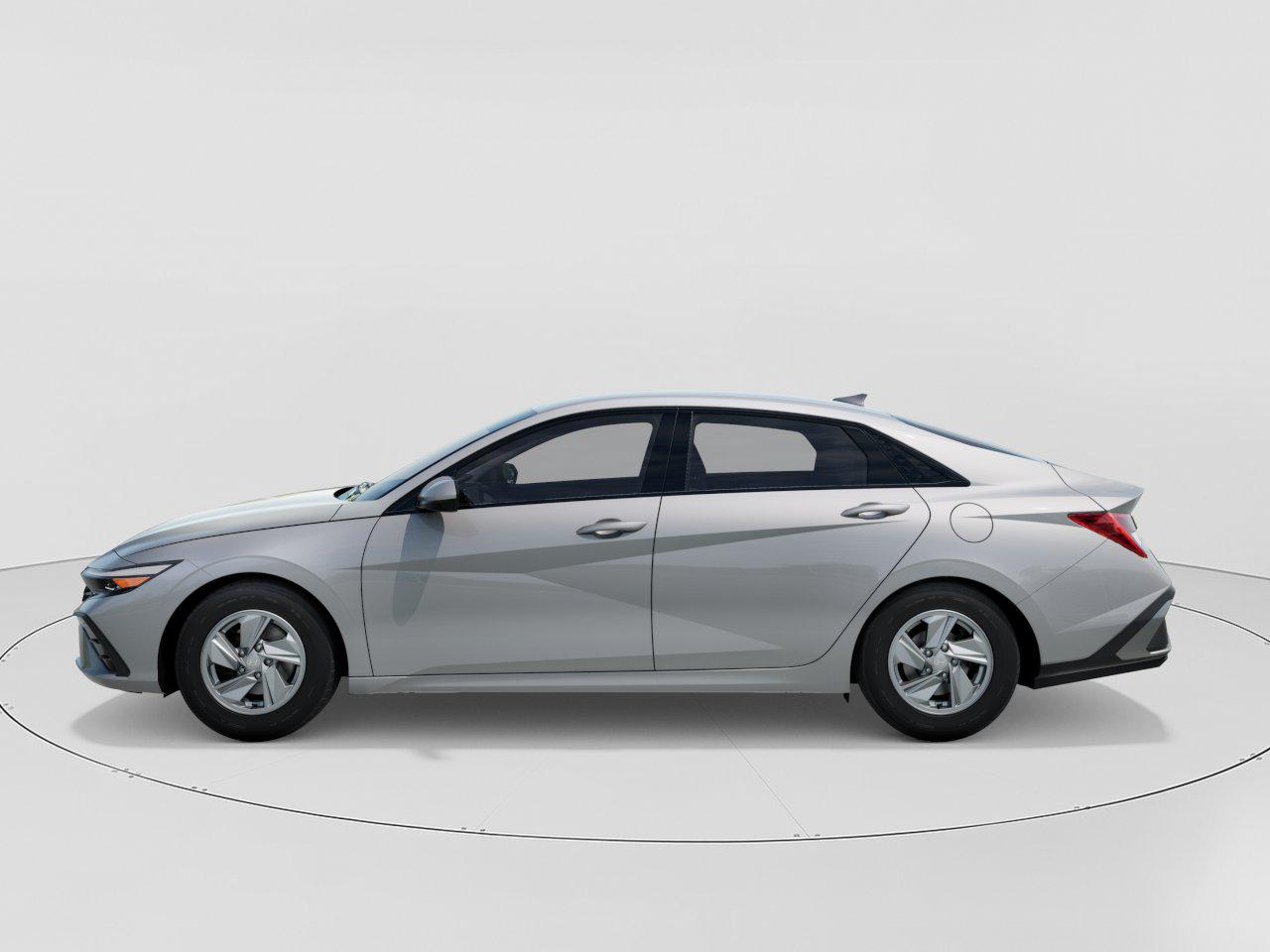 2026 Hyundai Elantra SE photo 3