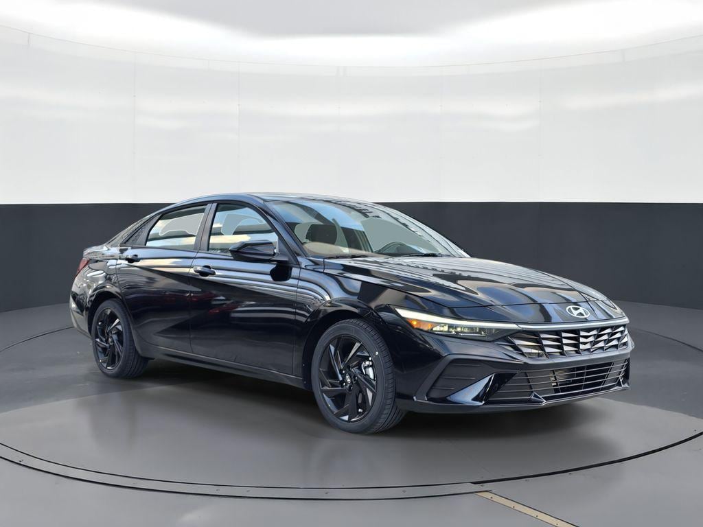 New 2026 Hyundai Elantra SEL Sport Sedan