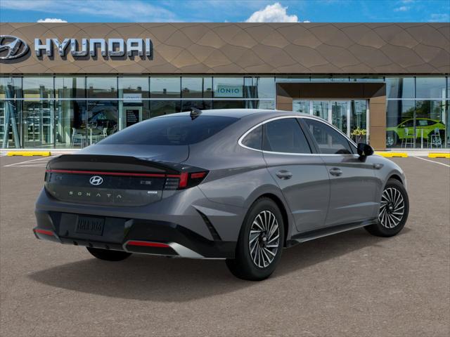 2025 Hyundai Sonata Hybrid SEL photo 4