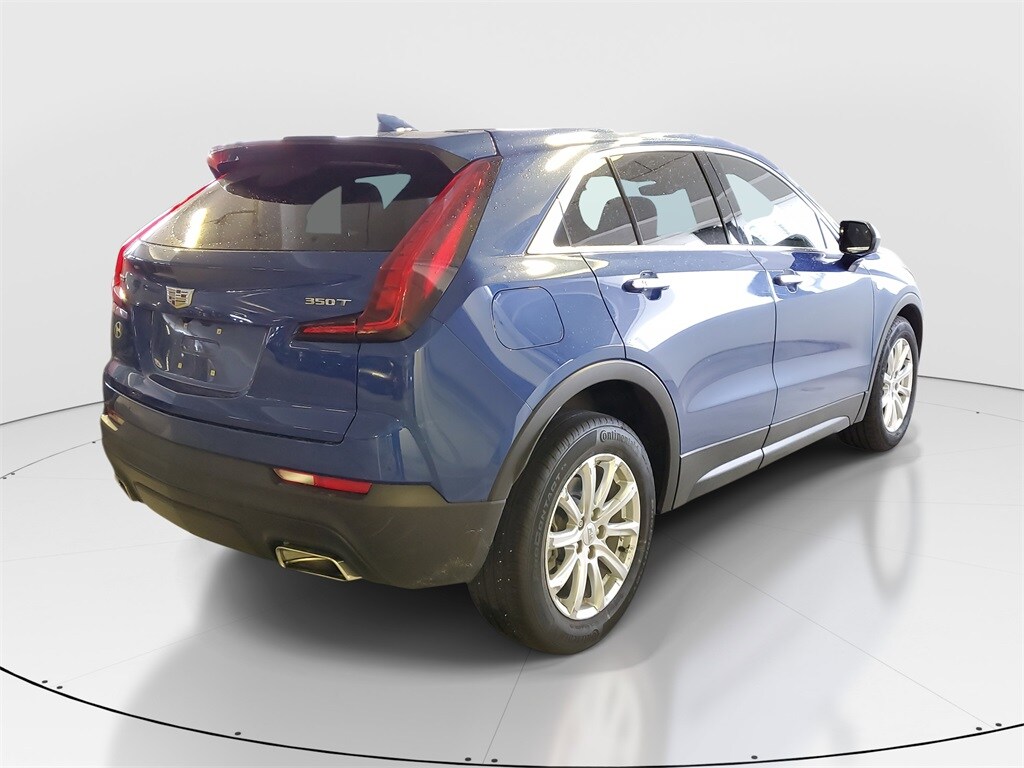 2022 Cadillac XT4 Luxury photo 3