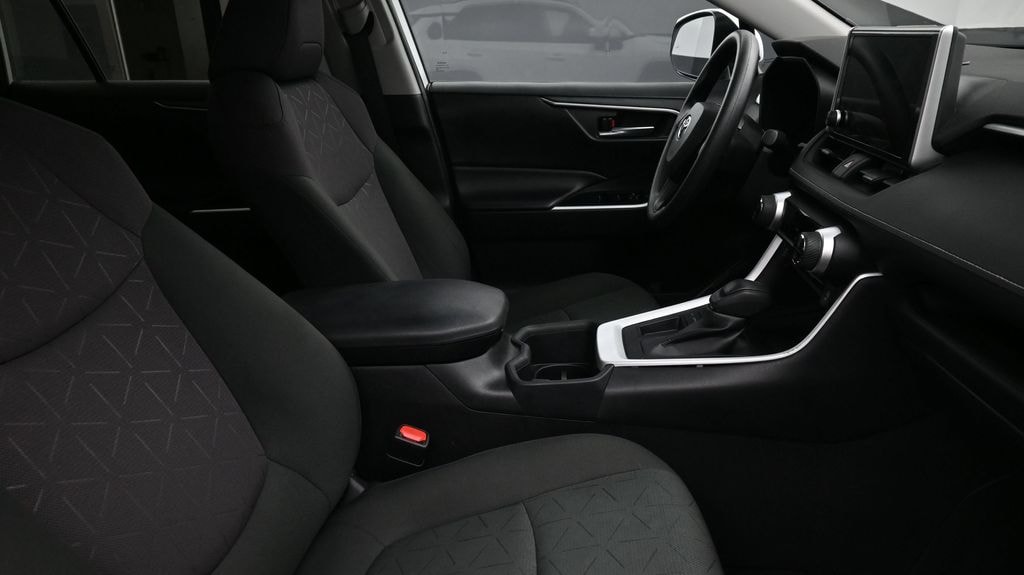 Used 2024 Toyota RAV4 XLE SUV