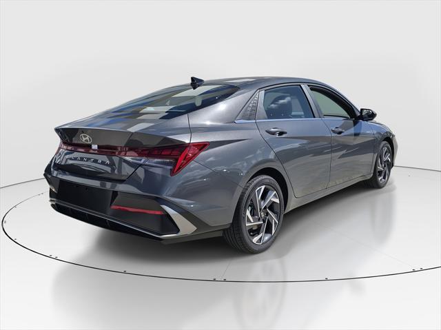 2025 Hyundai Elantra Hybrid SEL Sport photo 3