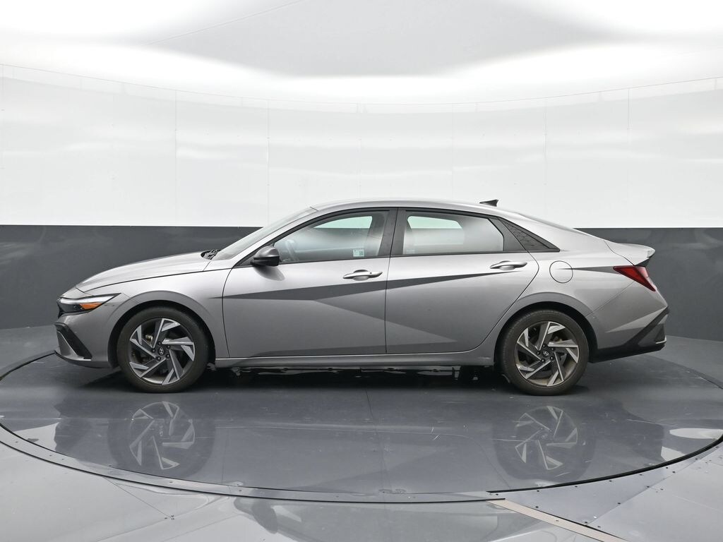 Used 2025 Hyundai Elantra SEL Sport Sedan