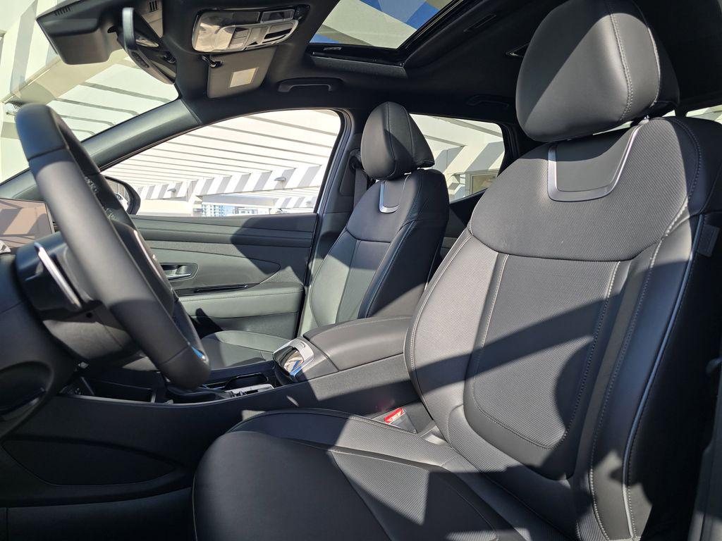 2026 Hyundai Santa Cruz Limited - Photo 17